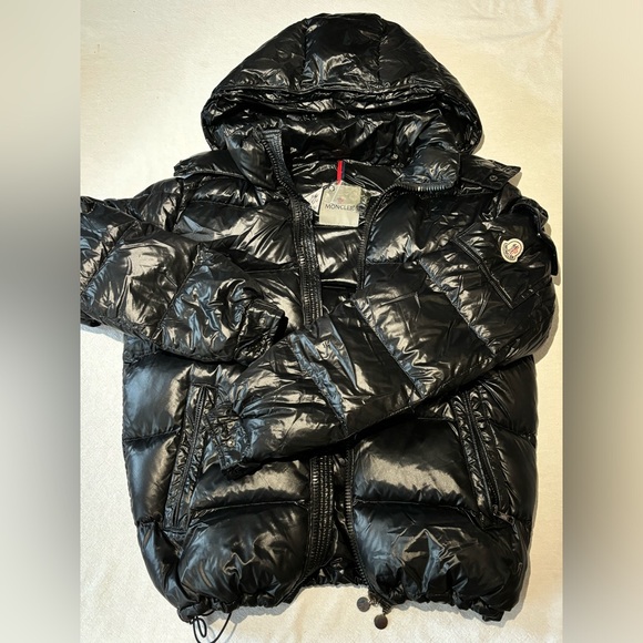MONCLER PUFFER COAT BLACK - Picture 1 of 7